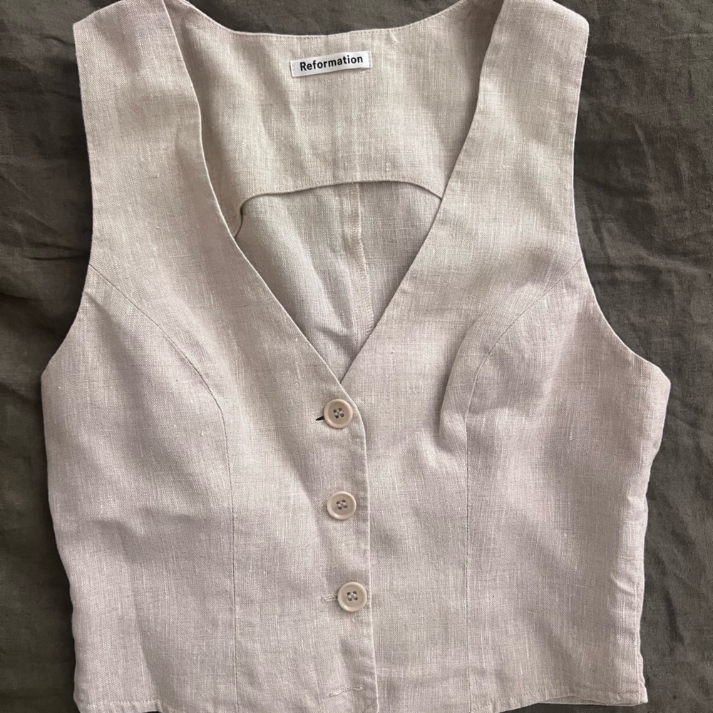Reformation 100% linen beige vest size 4